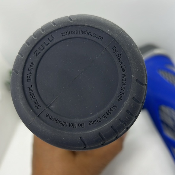 Set of 2 Zulu Atlas Glass Water Bottles with Silicone Sleeve - Picture 9 of 10